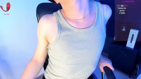 RemiBlythe online show from 26, 2, 2025