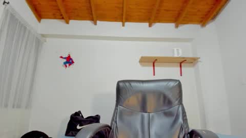 Rmy Steen online show from 24, 9, 2025