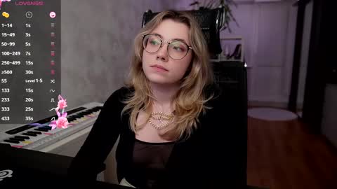 Snapshot of remywild chatting on 30, 1, 2025 RemyWild online show from 30, 1, 2025