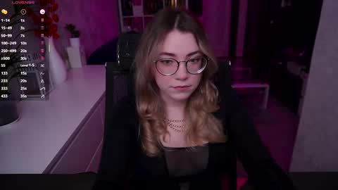 Snapshot of remywild chatting on 28, 11, 2025 RemyWild online show from 28, 11, 2025