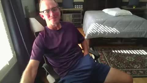 Snapshot of ren_and_stempie chatting on 10, 9, 2025 ren_and_stempie online show from 10, 9, 2025