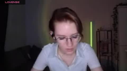 Snapshot of renaeblaski chatting on 22, 4, 2026 Claire online show from 22, 4, 2026