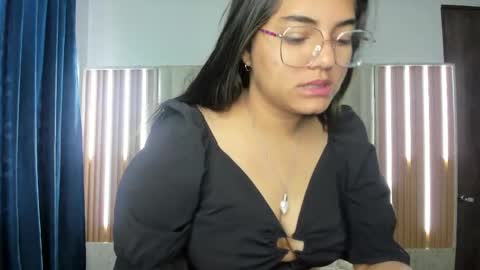 Snapshot of renata_lizcano chatting on 22, 5, 2026 renata online show from 22, 5, 2026
