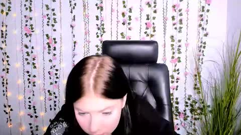 renata_sweety online show from 9, 9, 2025
