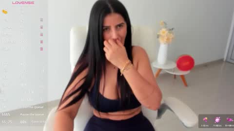 RENATA online show from 17, 10, 2025