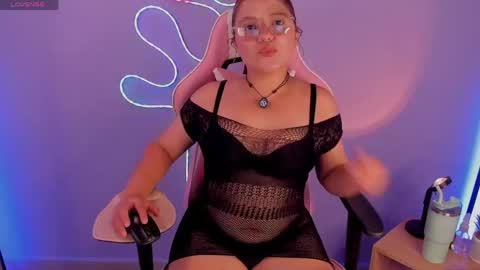 Snapshot of renatajones11 chatting on 13, 5, 2026 Renata Jones online show from 13, 5, 2026