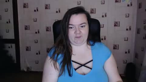 renataoia online show from 1, 2, 2025