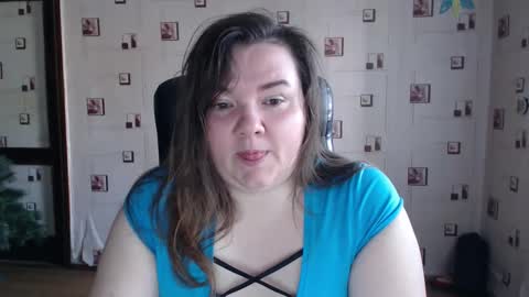 renataoia online show from 2, 2, 2025