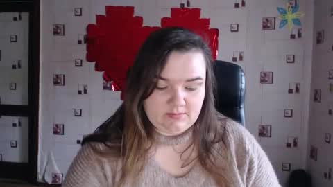 renataoia online show from 2, 3, 2025