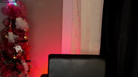 renatawilsom online show from 12, 12, 2024