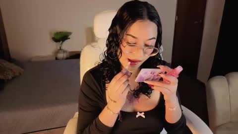 renaxi_smith online show from 5, 1, 2026