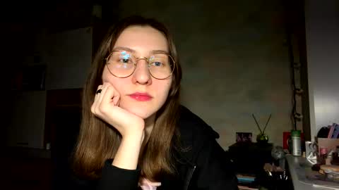 Mia online show from 19, 3, 2026