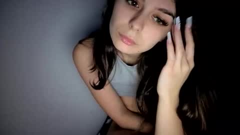 Snapshot of renee_loah chatting on 7, 11, 2025 renee_loah online show from 7, 11, 2025