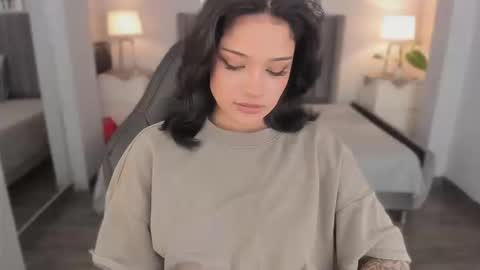 Renee Shelby online show from 11, 9, 2025