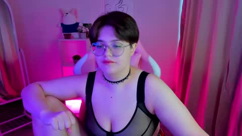 renee_turner online show from 14, 1, 2025