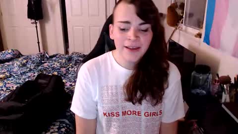 Renegade Ruby online show from 8, 11, 2025