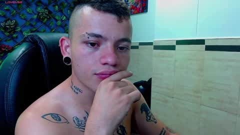 R E N E  online show from 12, 1, 2025