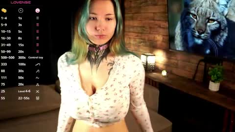 Snapshot of renvelour chatting on 16, 4, 2026 Ren online show from 16, 4, 2026