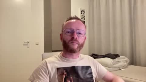 Snapshot of reservoirsteve chatting on 18, 9, 2025 reservoirsteve online show from 18, 9, 2025