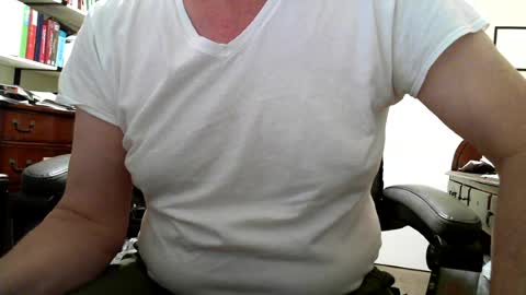 Snapshot of respectfullyyours69 chatting on 18, 6, 2026 RespectfullyYours69 online show from 18, 6, 2026