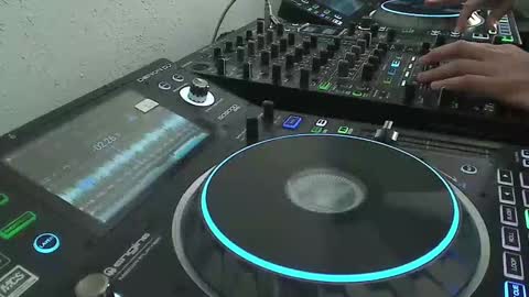 Snapshot of reticuli chatting on 12, 12, 2024 GearPorn online show from 12, 12, 2024
