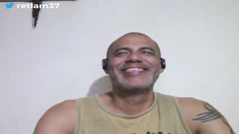 Snapshot of retlam37 chatting on 22, 4, 2026 Walter online show from 22, 4, 2026