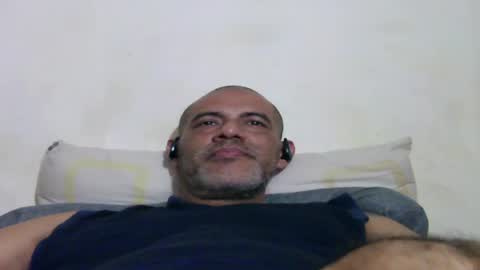 Snapshot of retlam37 chatting on 14, 5, 2026 Walter online show from 14, 5, 2026