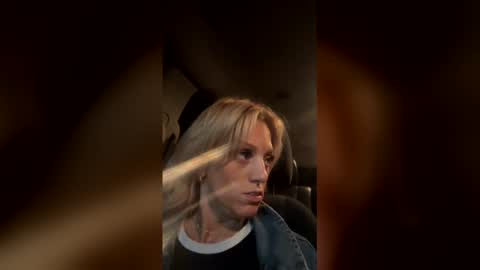 reversecowgirl713 online show from 18, 2, 2026