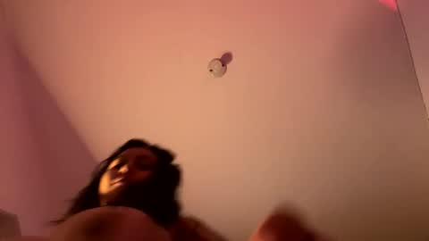 Rexa y blade  online show from 29, 10, 2025