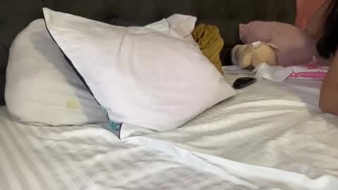 reyna77 online show from 11, 12, 2024