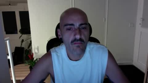 rfmnatural online show from 25, 4, 2026