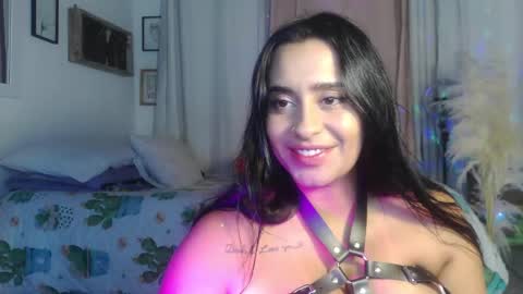 Snapshot of rhaenyra_ chatting on 14, 2, 2025 Rhaenyra online show from 14, 2, 2025
