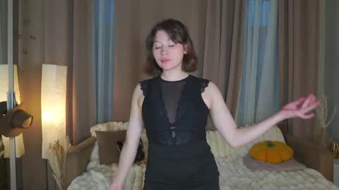 Snapshot of rhebageigel chatting on 7, 5, 2026 Nanami online show from 7, 5, 2026