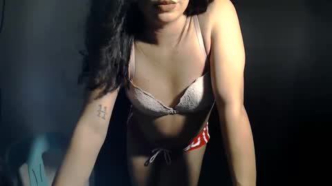 Snapshot of ria_evans chatting on 27, 5, 2026 ria_evans online show from 27, 5, 2026