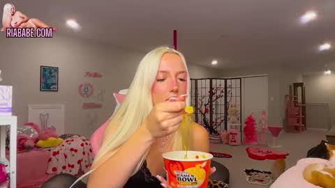 ria  online show from 27, 11, 2025