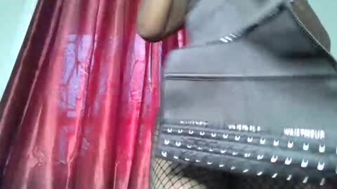 riana_sha online show from 11, 1, 2026