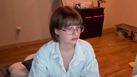 Luna online show from 10, 6, 2026