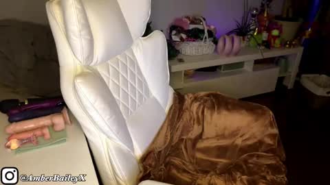 Amber online show from 12, 2, 2026