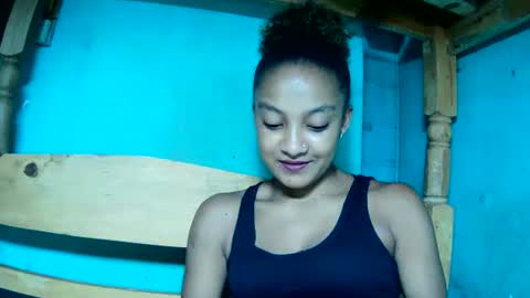 Snapshot of richinah3112 chatting on 7, 3, 2025 richinah3112 online show from 7, 3, 2025