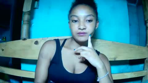 Snapshot of richinah3112 chatting on 8, 3, 2025 richinah3112 online show from 8, 3, 2025