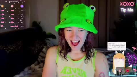 Snapshot of ricki_bloom chatting on 15, 7, 2026 Ricki online show from 15, 7, 2026