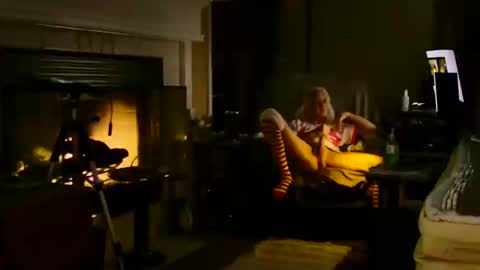 PINK HOLE TWINK online show from 20, 12, 2025