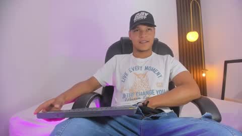 Ricky  online show from 19, 12, 2024