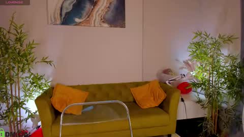 Snapshot of riddle_layla chatting on 24, 2, 2026 Layla online show from 24, 2, 2026