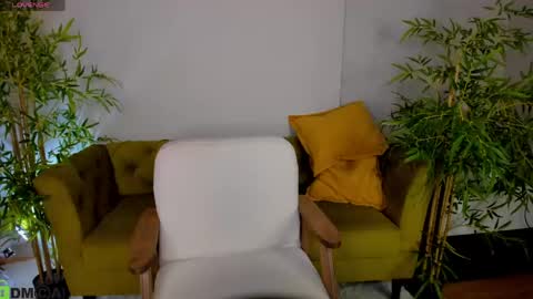 Snapshot of riddle_layla chatting on 11, 5, 2026 Layla online show from 11, 5, 2026