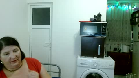 Snapshot of ridemerafsuzana chatting on 4, 12, 2024 Ridemeraf online show from 4, 12, 2024
