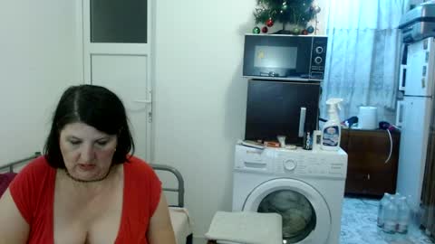 Snapshot of ridemerafsuzana chatting on 9, 12, 2024 Ridemeraf online show from 9, 12, 2024