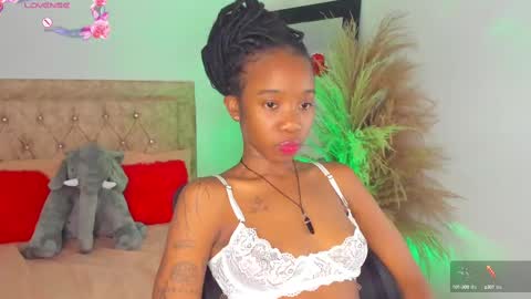 Snapshot of rihana_hot01 chatting on 12, 3, 2025 ri ri online show from 12, 3, 2025