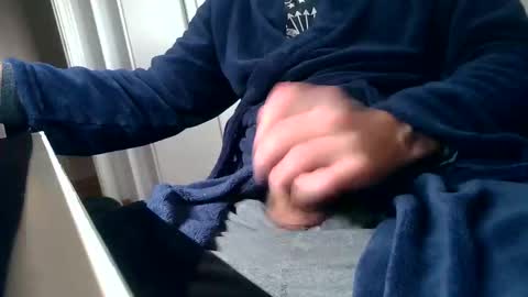 Snapshot of riki_rikard chatting on 5, 1, 2025 Riki online show from 5, 1, 2025