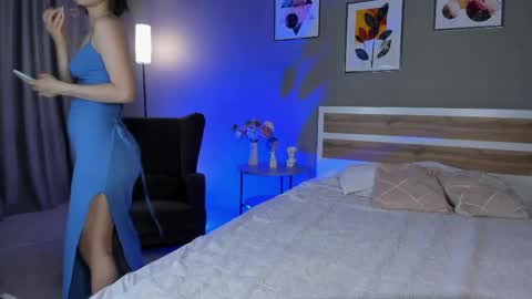 riley__davis online show from 8, 6, 2026